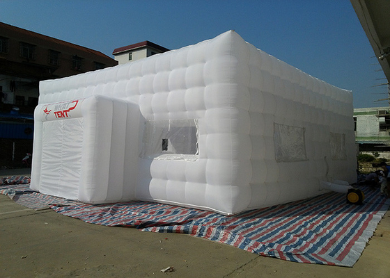 China De waterdichte Witte Opblaasbare het Kamperen Tent van de Tent10mlx10mwx4.2mh Opblaasbare Gebeurtenis leverancier