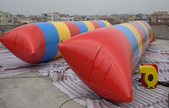 China Interessante Grote Slag - voeg de Vleksprong van het Speelgoed omhoog Opblaasbare Water met EN14960 samen leverancier